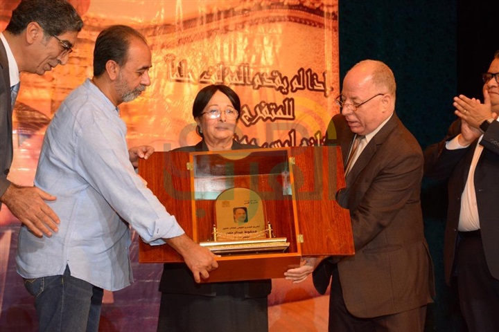 النمنم يكرم اسم الراحل محفوظ عبدالرحمن بالمسرح القومي النمنم يكرم اسم الراحل محفوظ عبدالرحمن بالمسرح القومي