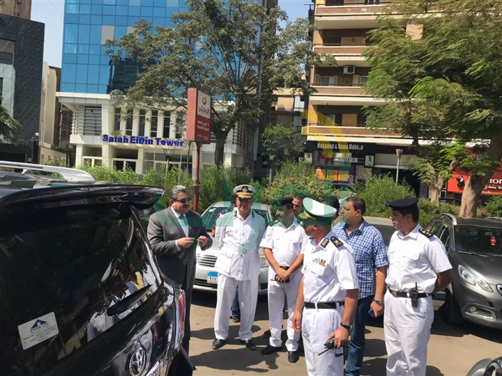 بالصور.. مدير أمن الجيزة شدد على تأمين المدارس