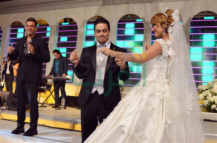 بالصور.. عمرو دياب ونيكول سابا يشعلان زفاف "يارا الزمتي" و"مصطفى إدريس" بالصور.. عمرو دياب ونيكول سابا يشعلان زفاف "يارا الزمتي" و"مصطفى إدريس"