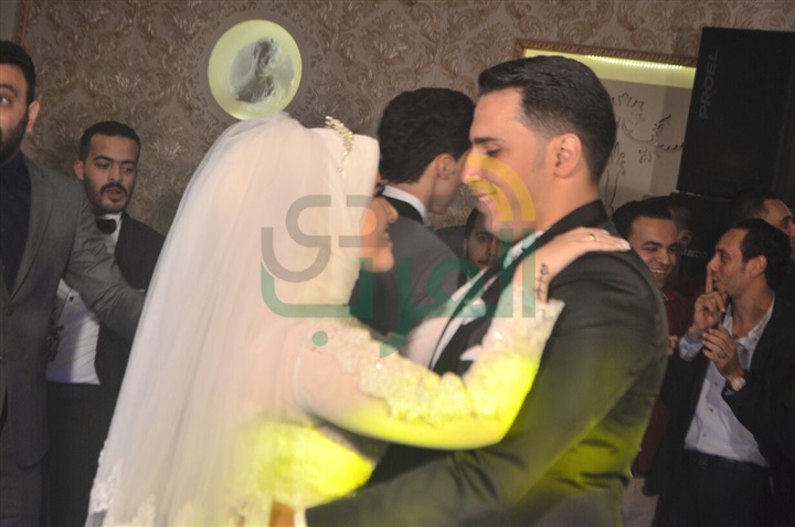 بالصور.. نجوم الأغنية يحتفلون بزفاف الشاعر أيمن عز بالصور.. نجوم الأغنية يحتفلون بزفاف الشاعر أيمن عز