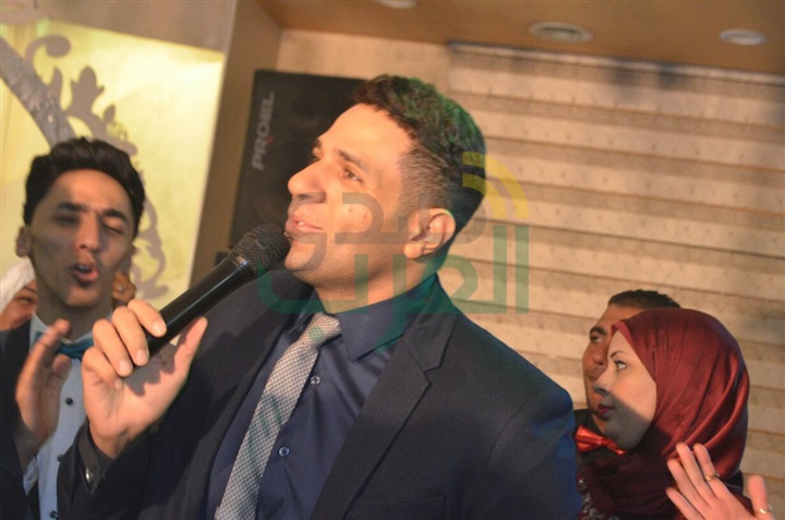 بالصور.. نجوم الأغنية يحتفلون بزفاف الشاعر أيمن عز بالصور.. نجوم الأغنية يحتفلون بزفاف الشاعر أيمن عز