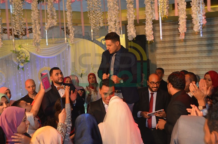 بالصور.. نجوم الأغنية يحتفلون بزفاف الشاعر أيمن عز بالصور.. نجوم الأغنية يحتفلون بزفاف الشاعر أيمن عز