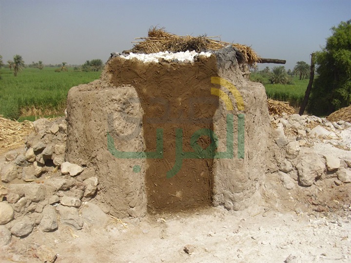 بالصور.. أشهر قرى صناعة الجير بالخط الغربي في قنا