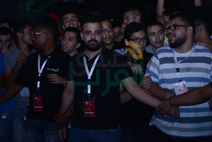 بالصور.. كايروكي وناتالي سابا يشعلان حفل الجامعة الكندية