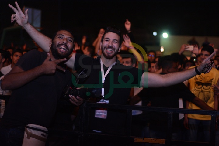 بالصور.. كايروكي وناتالي سابا يشعلان حفل الجامعة الكندية