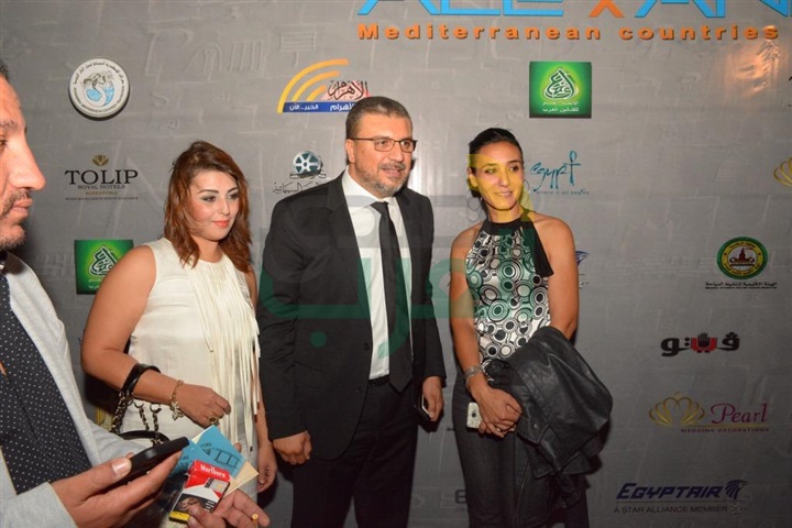 بالصور.. مظاهرة في حب عمرو الليثي بالاسكندرية السينمائي‎‏