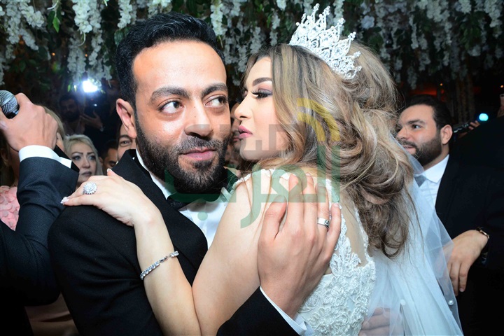 بالصور.. جنات ورامي جمال ودياب يشعلون زفاف "تامر عاشور" بالصور.. جنات ورامي جمال ودياب يشعلون زفاف "تامر عاشور"