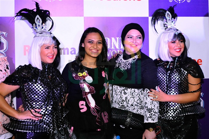 بالصور.. إيمي سمير غانم تفاجيء الجمهور وتشارك شقيقتها دنيا تقديم عروض" Donia's World" بالصور.. إيمي سمير غانم تفاجيء الجمهور وتشارك شقيقتها دنيا تقديم عروض" Donia's World"