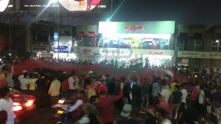 بالصور.. صدى العرب يرصد فرحة المصريين بعد تأهل المنتخب لكأس العالم بالصور.. صدى العرب يرصد فرحة المصريين بعد تأهل المنتخب لكأس العالم