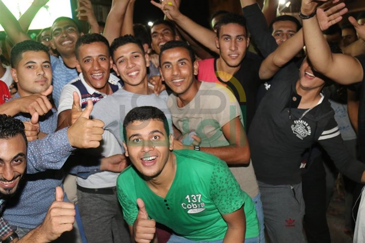 بالصور...محافظ كفر الشيخ يشارك الجماهير فرحة الصعود لكأس العالم