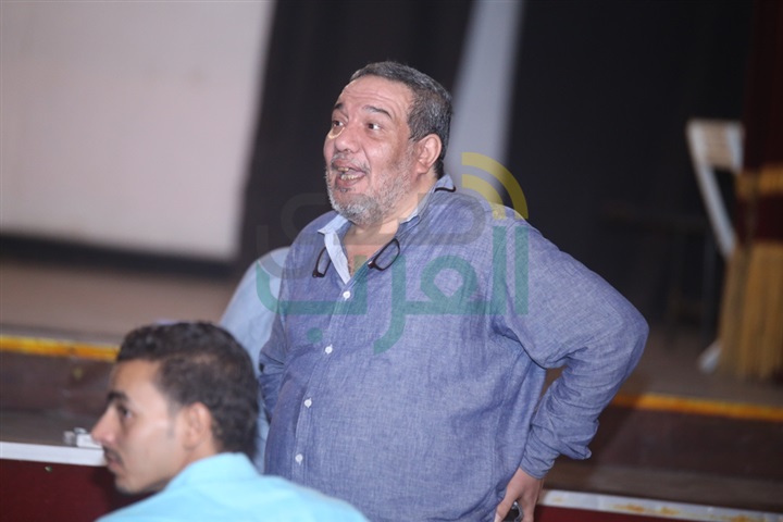 بالصور.. المخرج ياسر بدوي يواصل بروفات "إلعبي يا العاب"على مسرح الهوسابير بالصور.. المخرج ياسر بدوي يواصل بروفات "إلعبي يا العاب"على مسرح الهوسابير