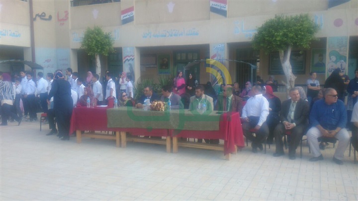 بالصور.. مدارس كفر الشيخ تحتفل بانتصارات أكتوبر والتأهل لكأس العالم