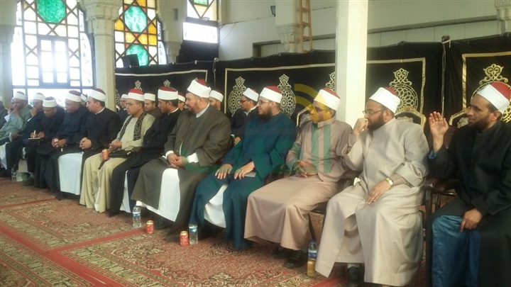 " وكيل أوقاف الإسكندرية يجتمع بحملة الماجستير والدكتوراة "