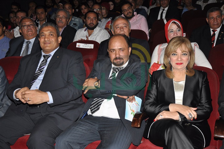 بالصور.. المهرجان الأول بالشباب تحيا الأمم تكرم أبطال أكتوبر وأبطال فيلم أسد سيناء بالصور.. المهرجان الأول بالشباب تحيا الأمم تكرم أبطال أكتوبر وأبطال فيلم أسد سيناء