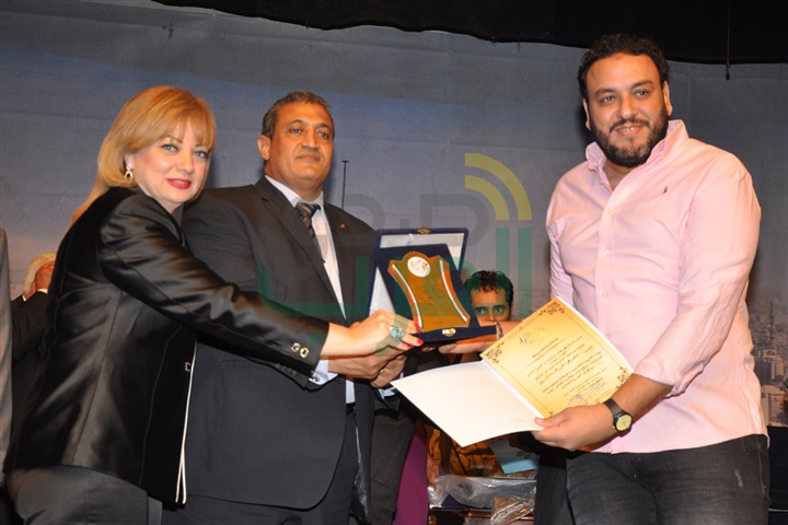 بالصور.. المهرجان الأول بالشباب تحيا الأمم تكرم أبطال أكتوبر وأبطال فيلم أسد سيناء بالصور.. المهرجان الأول بالشباب تحيا الأمم تكرم أبطال أكتوبر وأبطال فيلم أسد سيناء