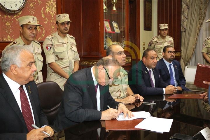 محافظ القاهرة يوقع بروتوكول تعاون مع المنطقة المركزية العسكرية 