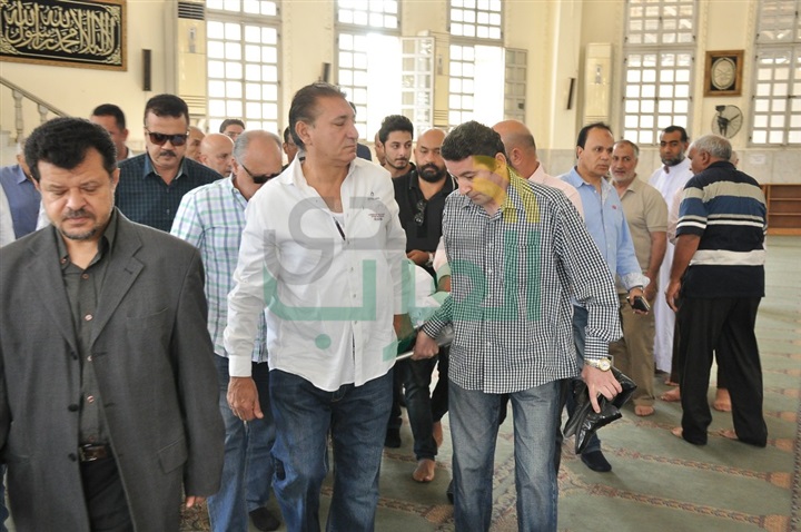 مصطفى قمر وعادل حسني وهاني خليفه فى وداع المخرج محمد راضي مصطفى قمر وعادل حسني وهاني خليفه فى وداع المخرج محمد راضي