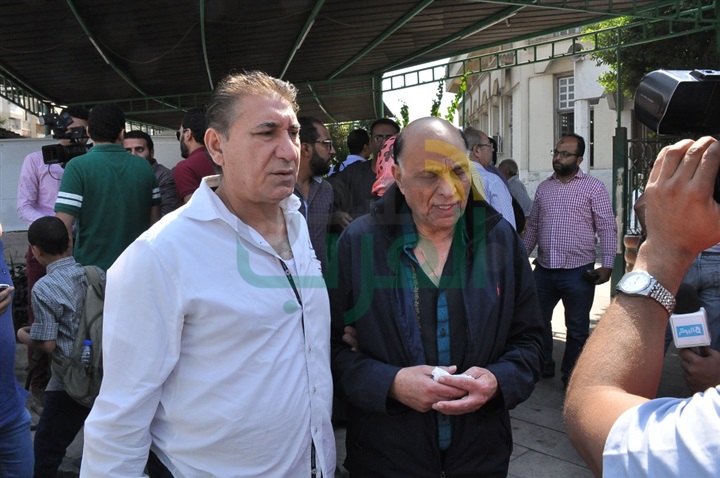 مصطفى قمر وعادل حسني وهاني خليفه فى وداع المخرج محمد راضي مصطفى قمر وعادل حسني وهاني خليفه فى وداع المخرج محمد راضي