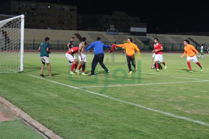 بالصور.. محافظ كفر الشيخ يشهد مباراة فوز الفريق الأول على بلدية المحلة