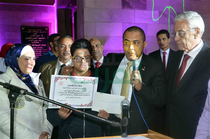 بالصور.. أحمد جمال وياسر الحريري وسامي يوسف يشعلون نادي الزهور بالصور.. أحمد جمال وياسر الحريري وسامي يوسف يشعلون نادي الزهور