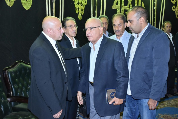بالصور.. بدء عزاء المخرج محمد راضي بمسجد عمر مكرم