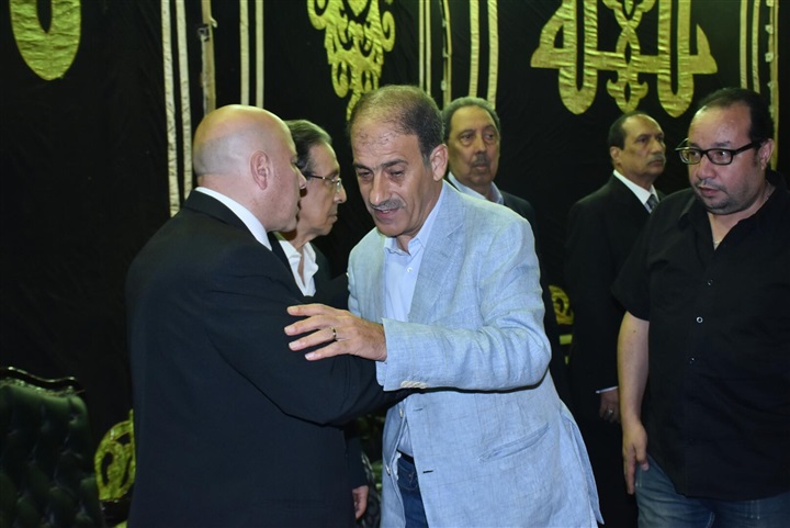 بالصور.. بدء عزاء المخرج محمد راضي بمسجد عمر مكرم