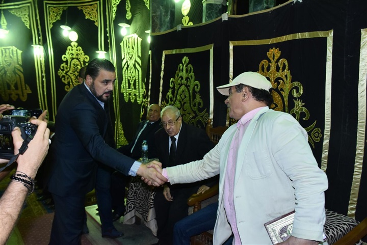 بالصور.. بدء عزاء المخرج محمد راضي بمسجد عمر مكرم