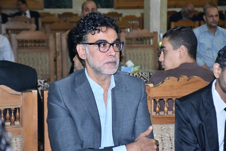 بالصور.. بدء عزاء المخرج محمد راضي بمسجد عمر مكرم