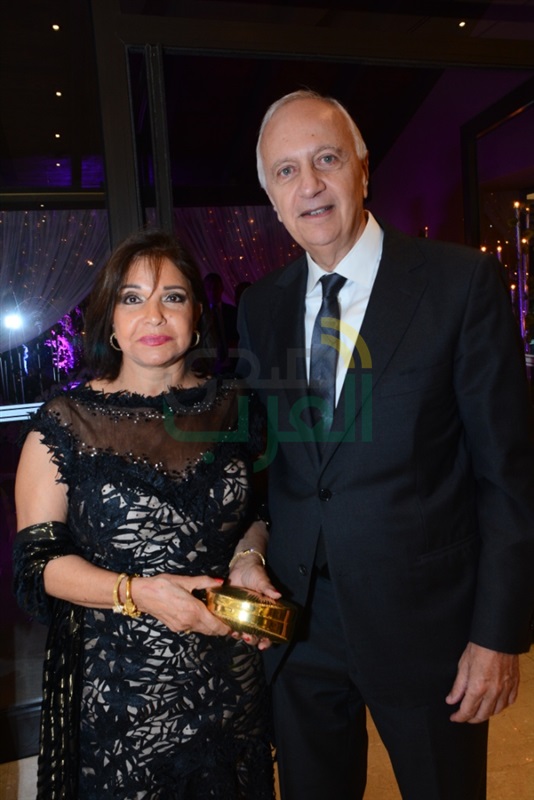 بالصور.. فنانون وسياسيون وإعلاميون يحتفلون بزفاف ابنة إيناس الدغيدي بالصور.. فنانون وسياسيون وإعلاميون يحتفلون بزفاف ابنة إيناس الدغيدي