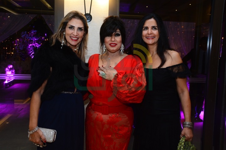 بالصور.. فنانون وسياسيون وإعلاميون يحتفلون بزفاف ابنة إيناس الدغيدي بالصور.. فنانون وسياسيون وإعلاميون يحتفلون بزفاف ابنة إيناس الدغيدي