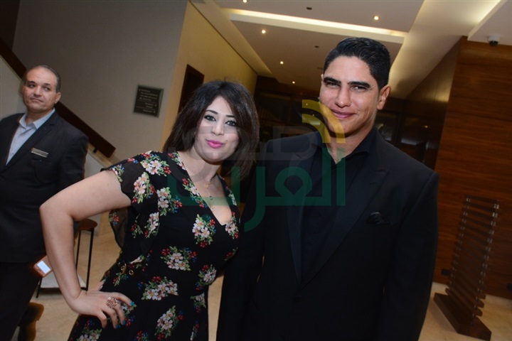 بالصور.. فنانون وسياسيون وإعلاميون يحتفلون بزفاف ابنة إيناس الدغيدي بالصور.. فنانون وسياسيون وإعلاميون يحتفلون بزفاف ابنة إيناس الدغيدي