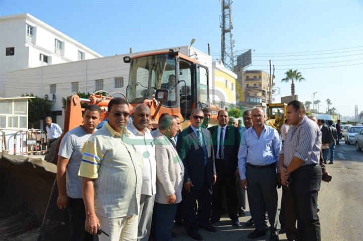 بالفيديو والصور.. بدء حملة نظافة مكثفة بكفر الشيخ