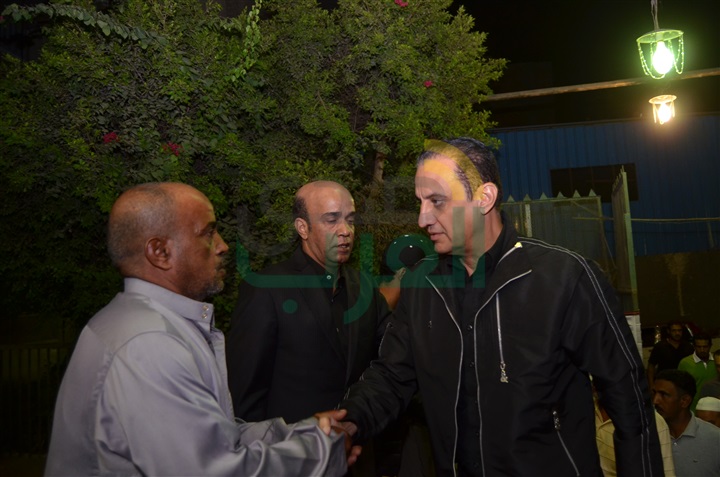 بالصور.. بدء عزاء الشيخ خليفة الشقيق الأكبر للفنان سليمان عيد بالصور.. بدء عزاء الشيخ خليفة الشقيق الأكبر للفنان سليمان عيد