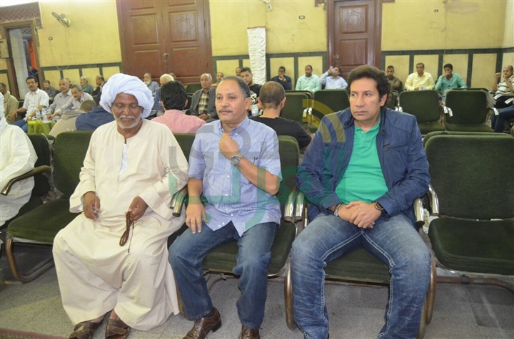 بالصور.. بدء عزاء الشيخ خليفة الشقيق الأكبر للفنان سليمان عيد بالصور.. بدء عزاء الشيخ خليفة الشقيق الأكبر للفنان سليمان عيد