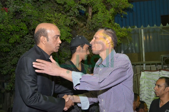 بالصور.. انتهاء عزاء شقيق سليمان عيد بحضور نجوم الفن بالصور.. انتهاء عزاء شقيق سليمان عيد بحضور نجوم الفن
