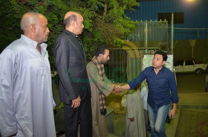 بالصور.. انتهاء عزاء شقيق سليمان عيد بحضور نجوم الفن بالصور.. انتهاء عزاء شقيق سليمان عيد بحضور نجوم الفن