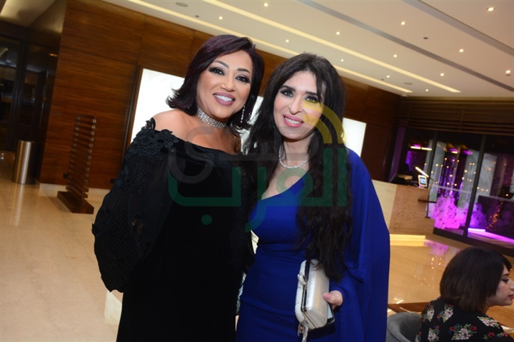 بالصور.. فنانون وسياسيون وإعلاميون يحتفلون بزفاف ابنة إيناس الدغيدي بالصور.. فنانون وسياسيون وإعلاميون يحتفلون بزفاف ابنة إيناس الدغيدي