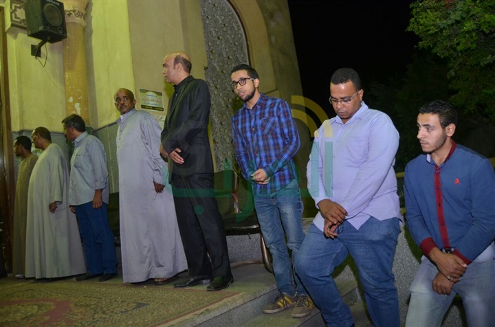 بالصور.. انتهاء عزاء شقيق سليمان عيد بحضور نجوم الفن بالصور.. انتهاء عزاء شقيق سليمان عيد بحضور نجوم الفن