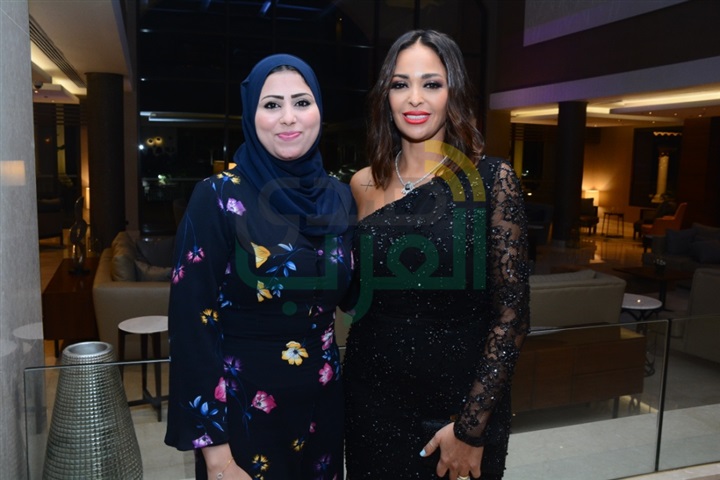 بالصور.. فنانون وسياسيون وإعلاميون يحتفلون بزفاف ابنة إيناس الدغيدي بالصور.. فنانون وسياسيون وإعلاميون يحتفلون بزفاف ابنة إيناس الدغيدي