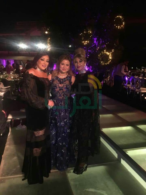 بالصور.. فنانون وسياسيون وإعلاميون يحتفلون بزفاف ابنة إيناس الدغيدي بالصور.. فنانون وسياسيون وإعلاميون يحتفلون بزفاف ابنة إيناس الدغيدي