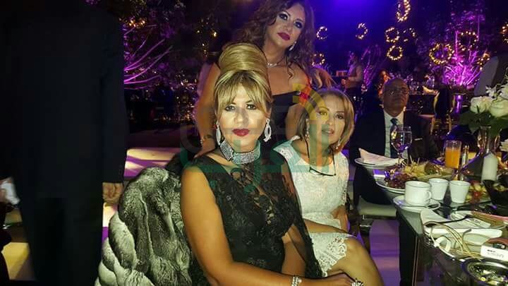 بالصور.. فنانون وسياسيون وإعلاميون يحتفلون بزفاف ابنة إيناس الدغيدي بالصور.. فنانون وسياسيون وإعلاميون يحتفلون بزفاف ابنة إيناس الدغيدي