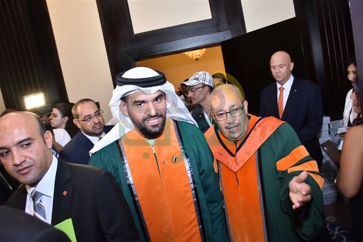 بالصور..  وقائع المؤتمر الصحفي لمنح يحيى الفخراني وحسين الجسمي الدكتوراه الفخرية من الـ cic