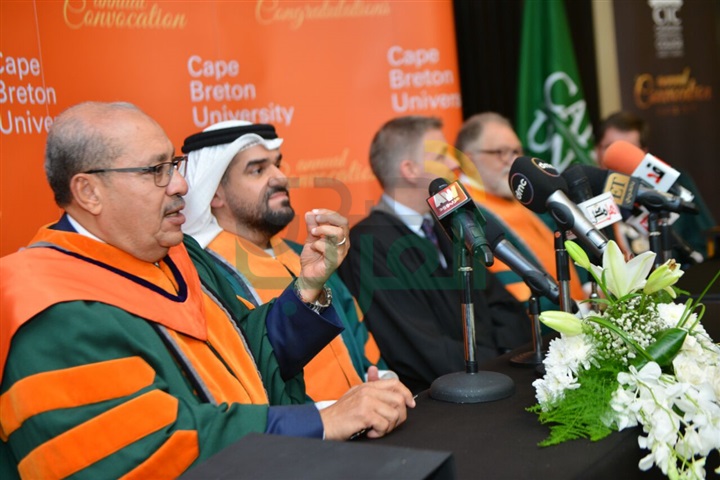 بالصور.. الدكتوراه لحسين الجسمي و يحي الفخراني في حفل تخرج "clc" بالصور.. الدكتوراه لحسين الجسمي و يحي الفخراني في حفل تخرج "clc"