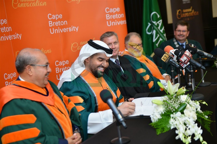 بالصور.. الدكتوراه لحسين الجسمي و يحي الفخراني في حفل تخرج "clc" بالصور.. الدكتوراه لحسين الجسمي و يحي الفخراني في حفل تخرج "clc"