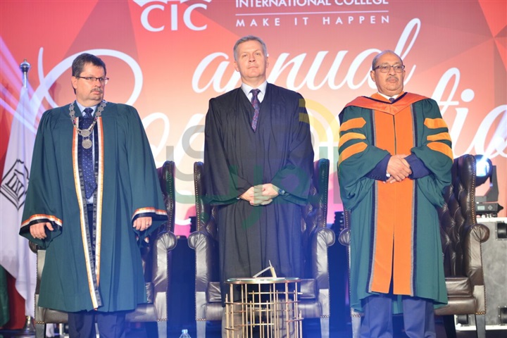 بالصور.. الدكتوراه لحسين الجسمي و يحي الفخراني في حفل تخرج "clc" بالصور.. الدكتوراه لحسين الجسمي و يحي الفخراني في حفل تخرج "clc"