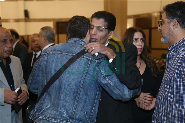 بالصور.. عزا والدة المخرج هشام جمعه بمسجد القوات المسلحه بمكرم عبيد بالصور.. عزا والدة المخرج هشام جمعه بمسجد القوات المسلحه بمكرم عبيد