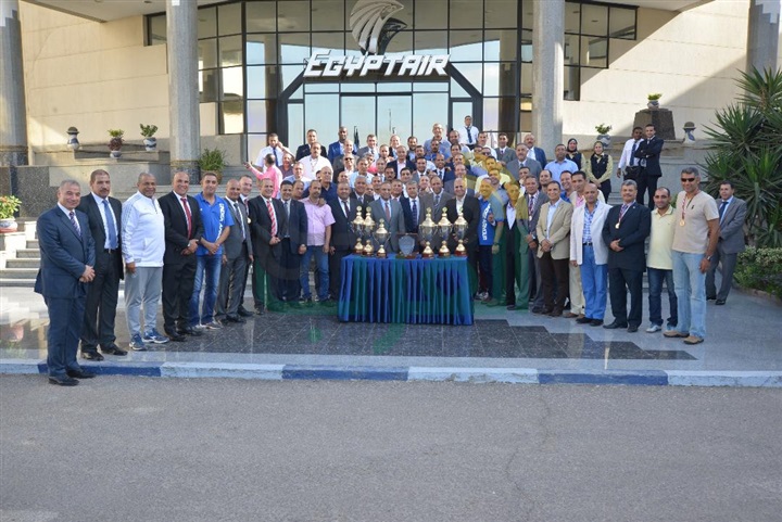 مصرللطيران تكرم أبناءها الرياضيين الفائزين في بطولة الجمهورية للشركات