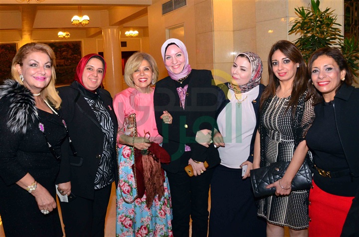 بالصور .. تكريم مشيرة خطاب في احتفالية "المرأة صانعة السلام" بالصور .. تكريم مشيرة خطاب في احتفالية "المرأة صانعة السلام"