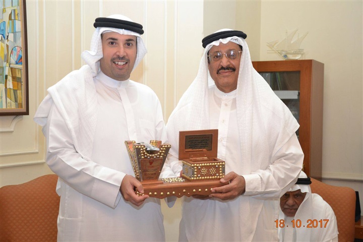 بالصور.. سفير البحرين بمصر يستقبل عددا من أعضاء المجالس الأهلية بالمملكة بالصور.. سفير البحرين بمصر يستقبل عددا من أعضاء المجالس الأهلية بالمملكة