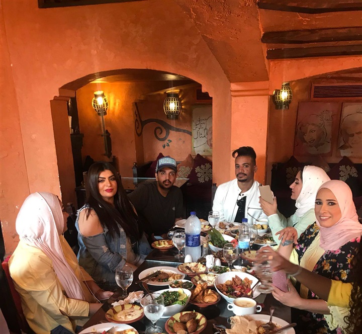بالصور.. سفير البحرين بمصر يستقبل عددا من أعضاء المجالس الأهلية بالمملكة بالصور.. سفير البحرين بمصر يستقبل عددا من أعضاء المجالس الأهلية بالمملكة